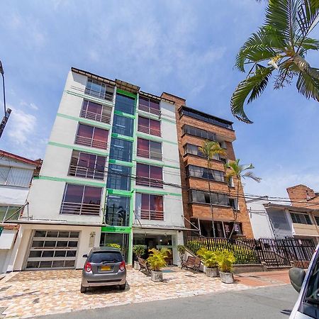 Hotel Ayenda Vittapark à Medellín Extérieur photo